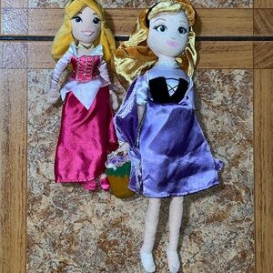Disney Store Sleeping Beauty Aurora Briar Rose Stuffed Plush Dolls
